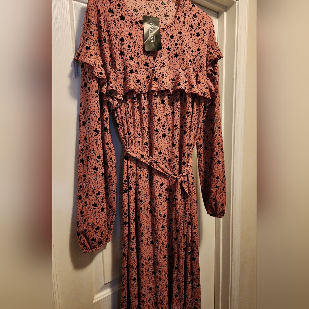 Insirah sz L pink & black ruffle dress with sash